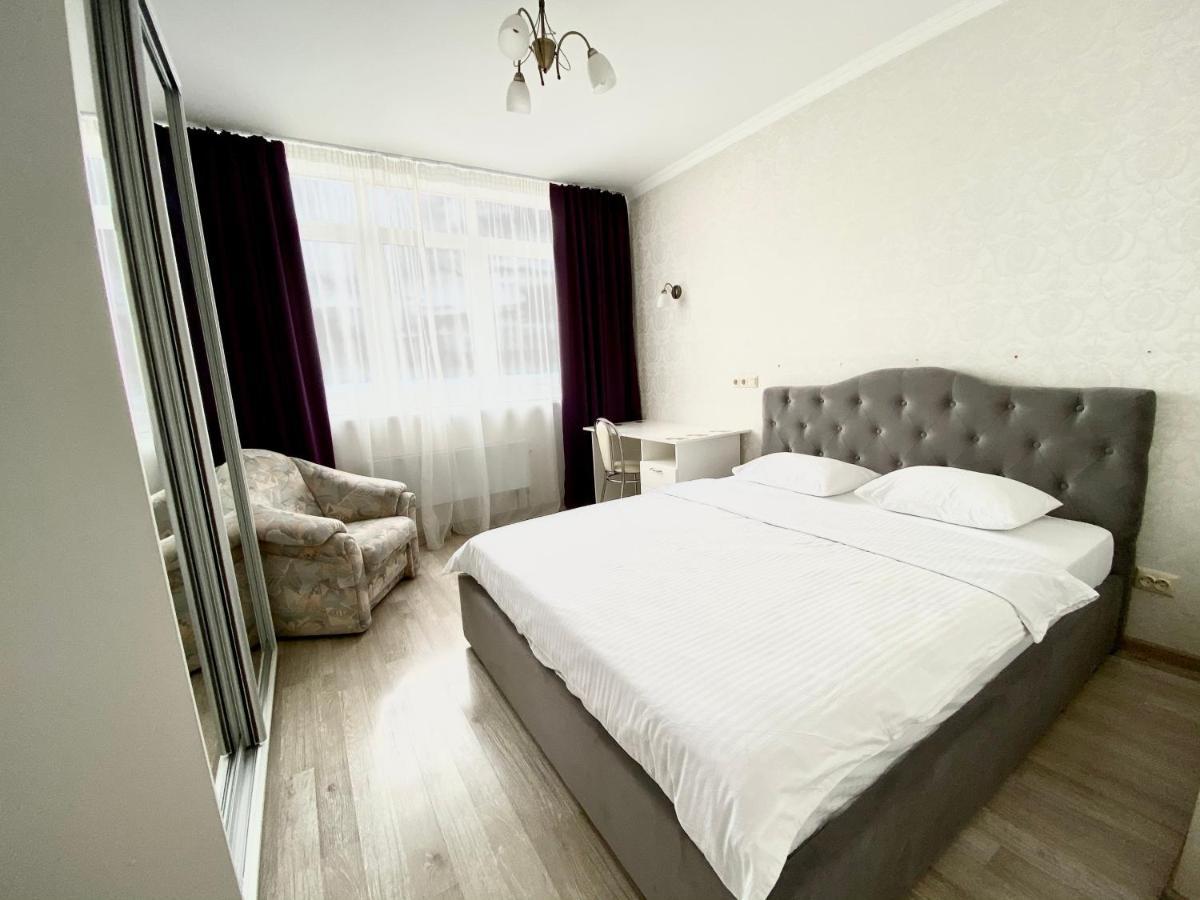 Apartments With Dnipro View Kyiv Exterior foto