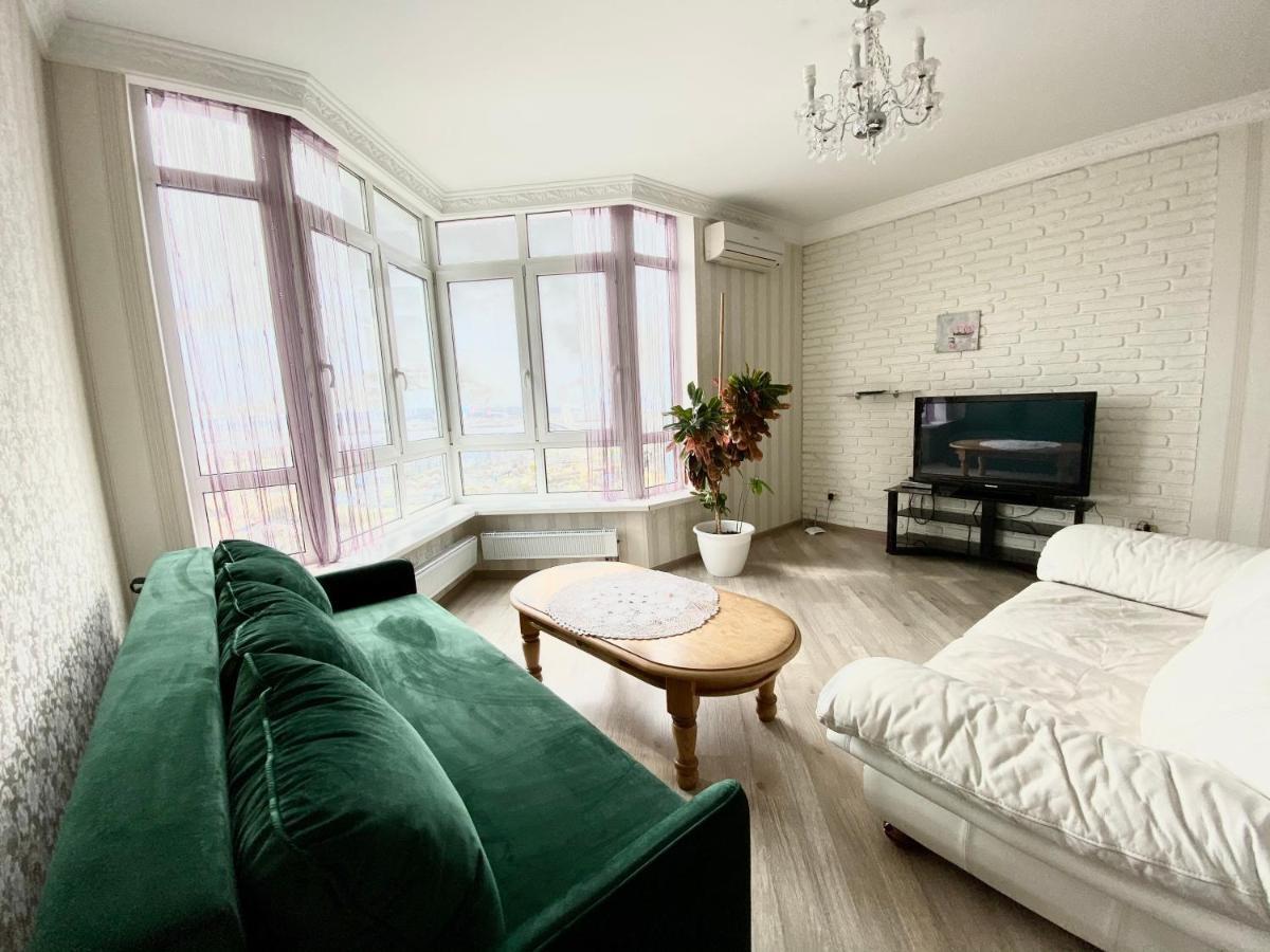 Apartments With Dnipro View Kyiv Exterior foto