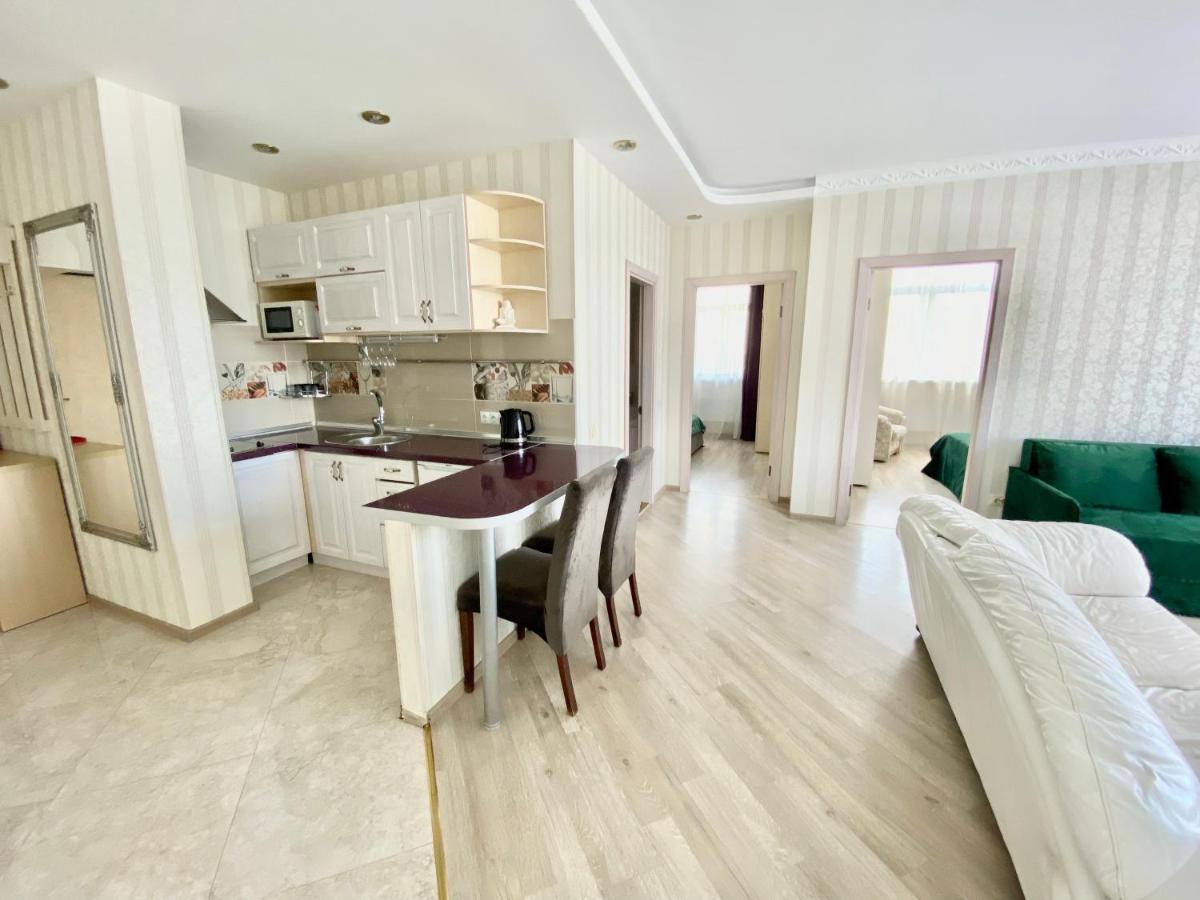 Apartments With Dnipro View Kyiv Exterior foto